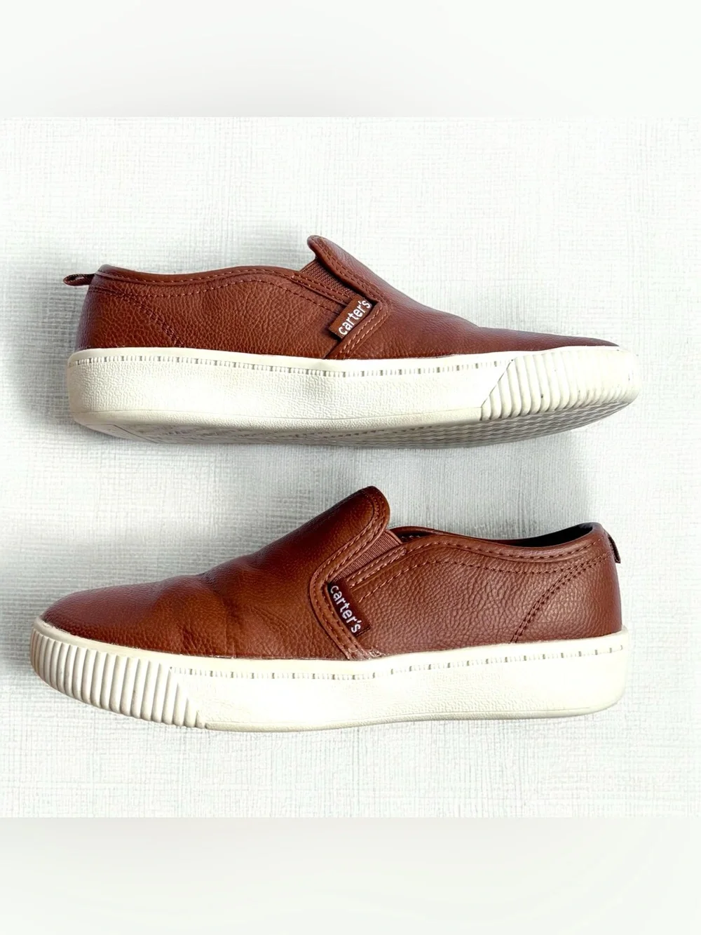 Carter's Ricky Slip-On Boys Sneaker Big Kid Size 4 Brown Worn Twice Faux Leather